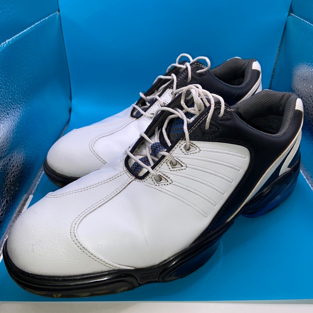 Men’s Footjoy Classics Tour Golf 9 M Shoes Leather 53139 Flex Zone.